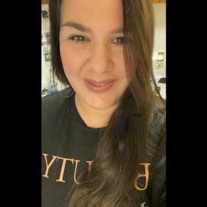 Meet your Posher, Kelley